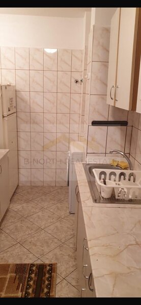 Tineretului, apartament 3 camere de inchiriat, loc de parcare inclus.